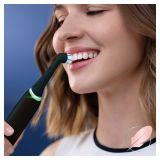 PRIBOR IN DODATKI ORALB GENTLE CARE BLACK 4 KOS