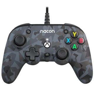 IGRALNI PLOŠČEK NACON XBOX SERIES PRO COMPACT KAMUFLAŽNO SIVE BARVE